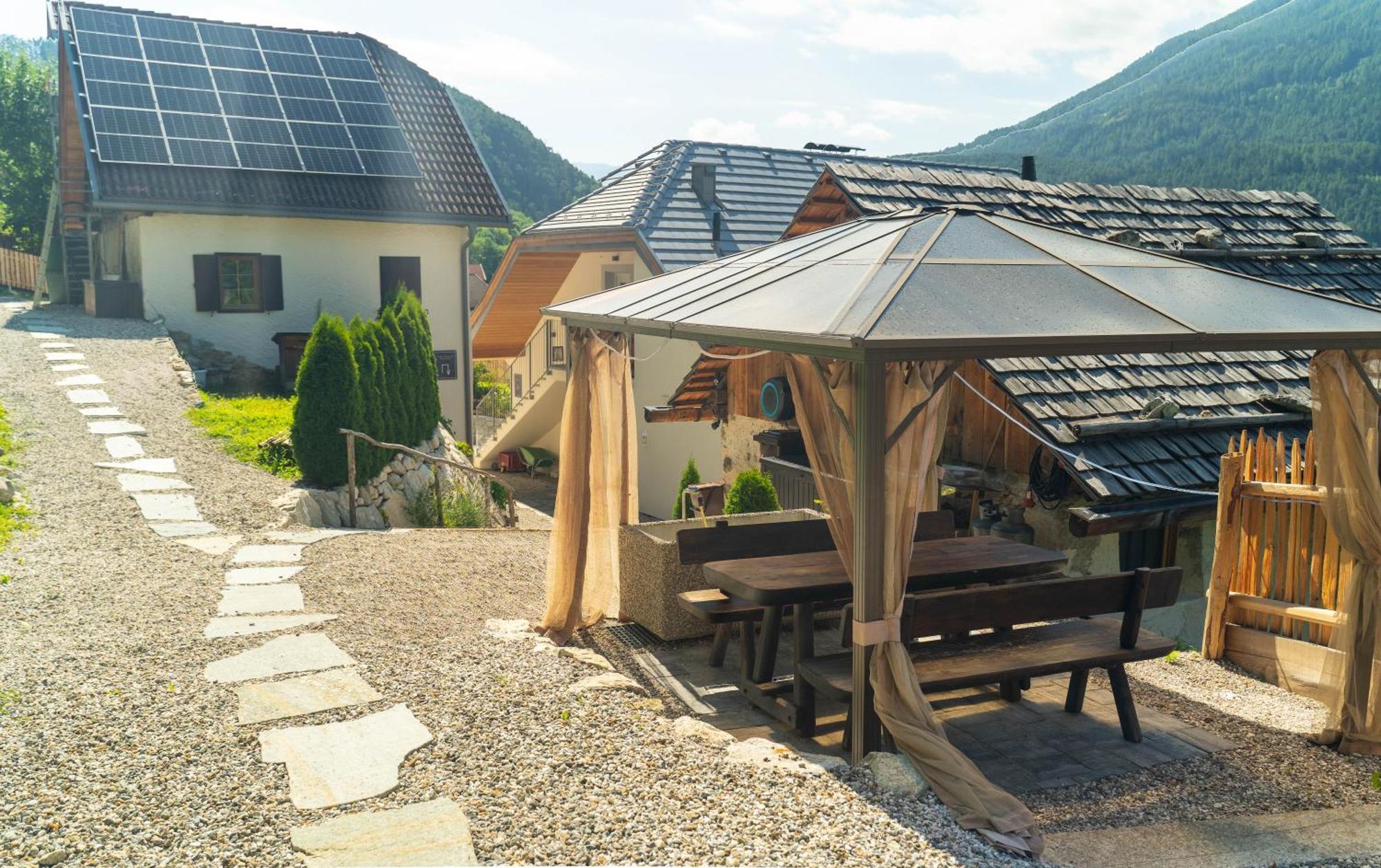 Apartments, Guest House & Historic Chalet Neuhaus San Sigismondo Luaran gambar