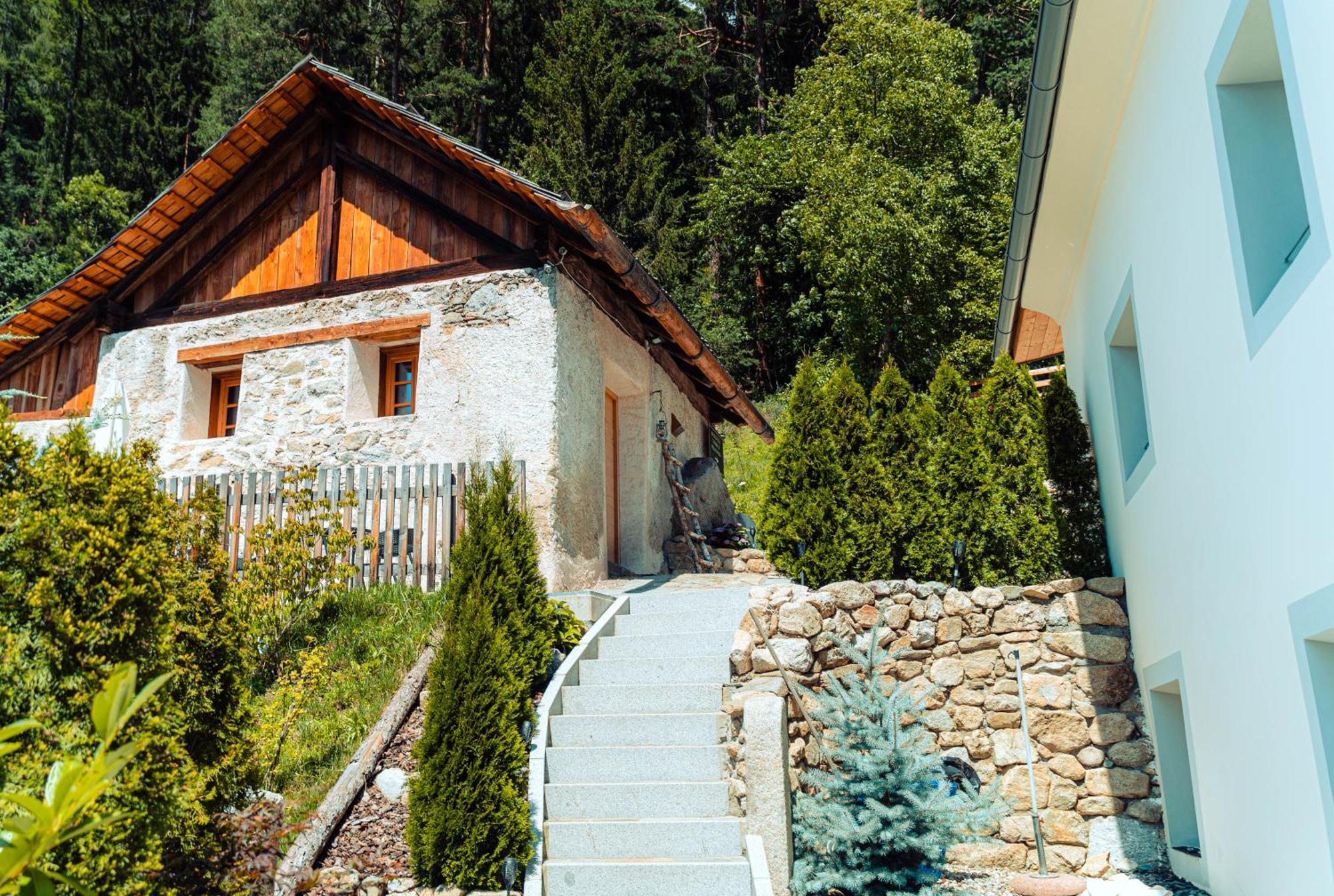 Apartments, Guest House & Historic Chalet Neuhaus San Sigismondo Luaran gambar