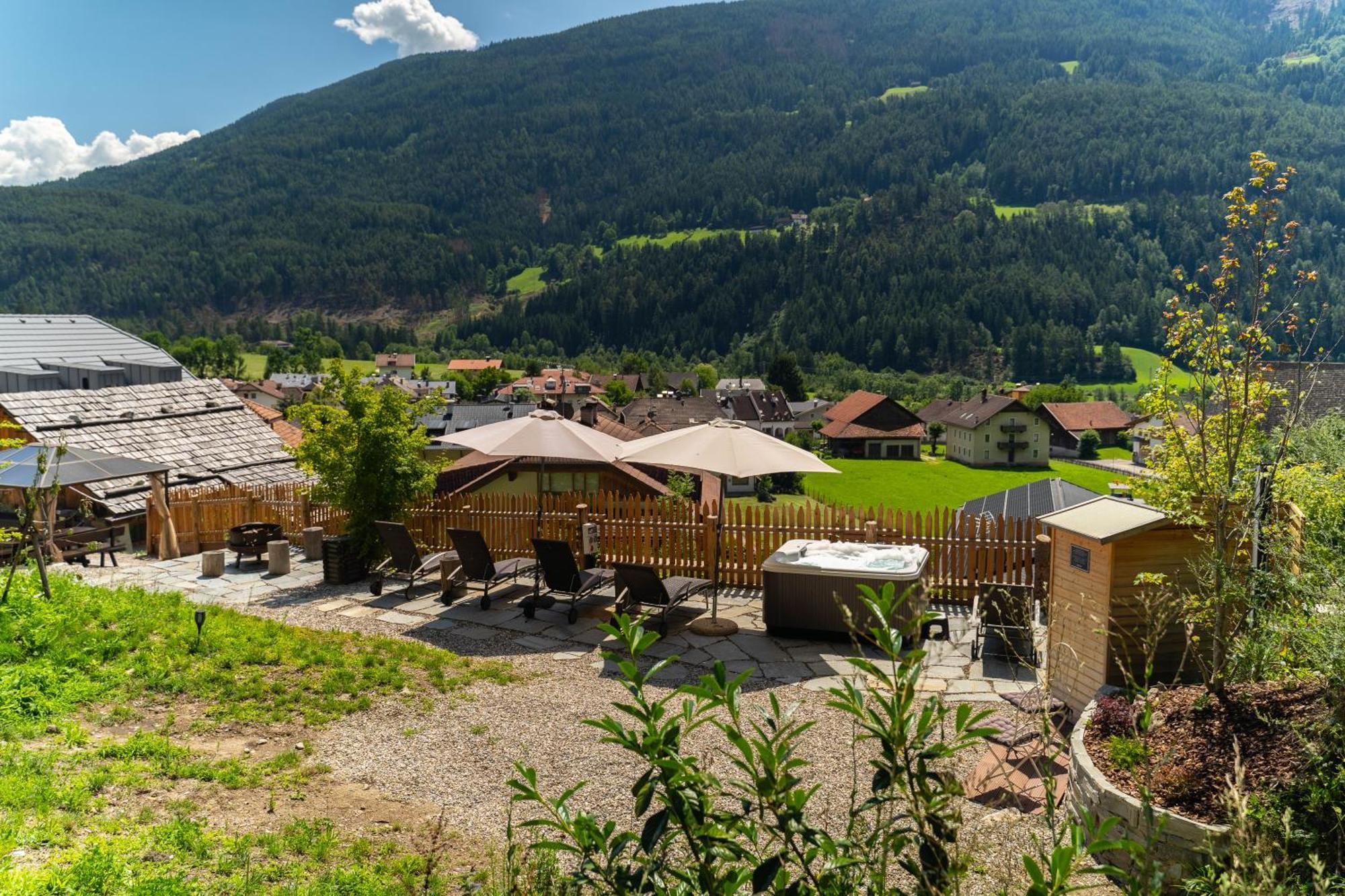Apartments, Guest House & Historic Chalet Neuhaus San Sigismondo Luaran gambar