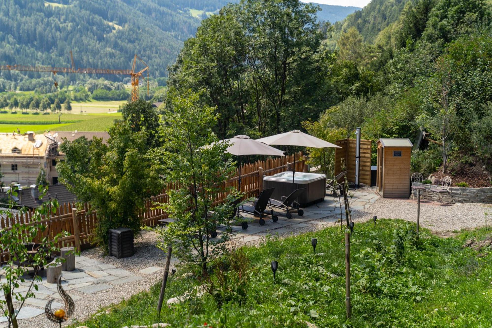 Apartments, Guest House & Historic Chalet Neuhaus San Sigismondo Luaran gambar