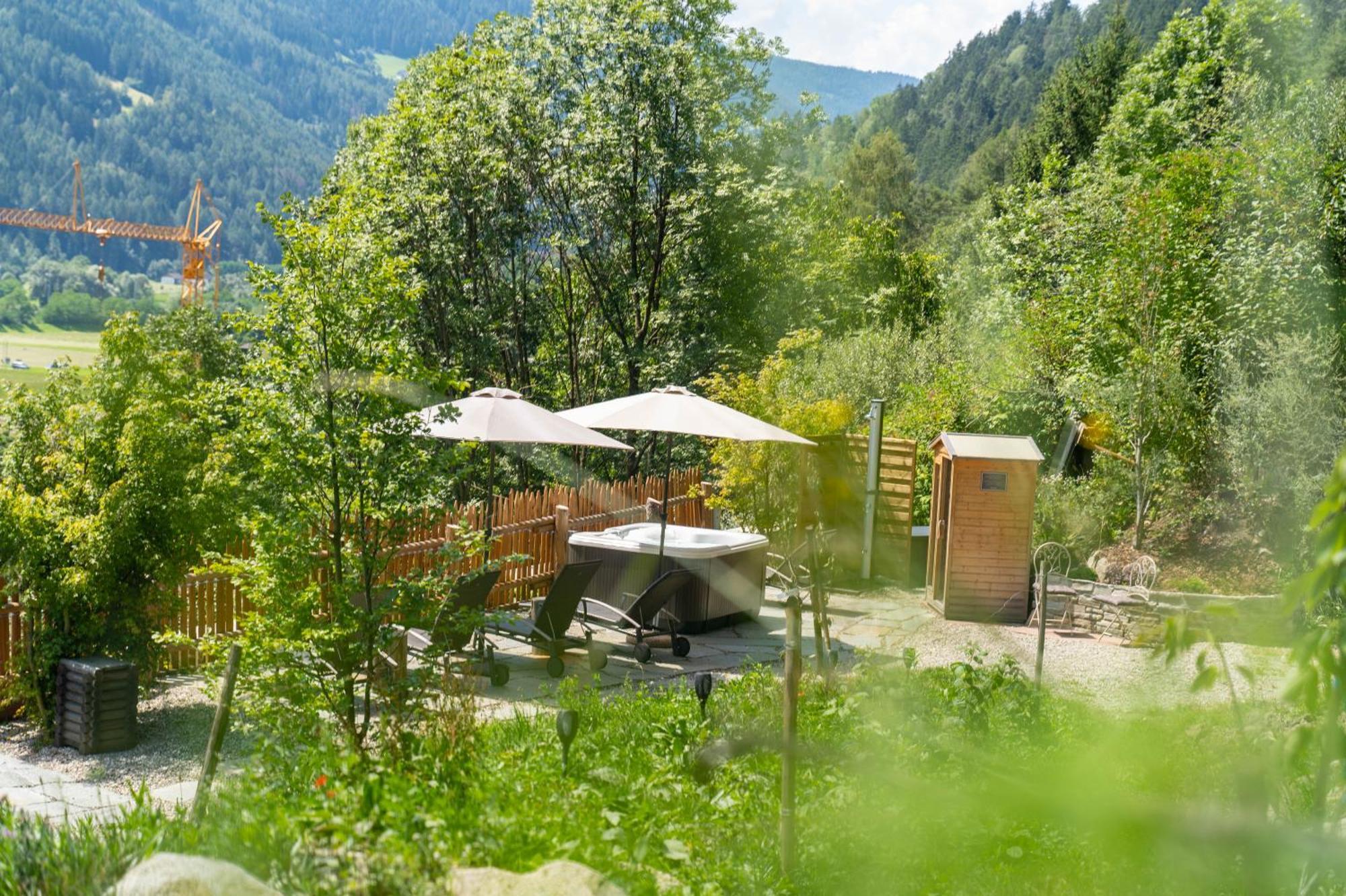 Apartments, Guest House & Historic Chalet Neuhaus San Sigismondo Luaran gambar